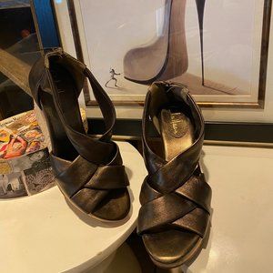NWOT Gorgeous bronze espadrilles Cole Haan wedge 3” heels zip up